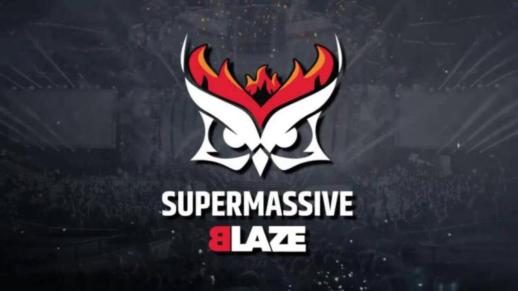 glovee liittyi SuperMassive Blaze