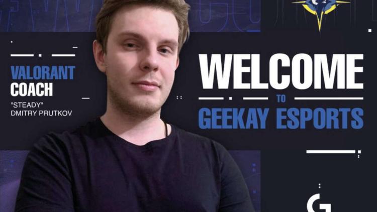 steady päässä Geekay Esports