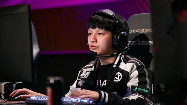 Yang palasi käyttäjälle Vici Gaming