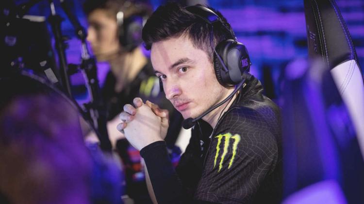 Huhut: Apeks hankkii entiset pelaajat Fnatic