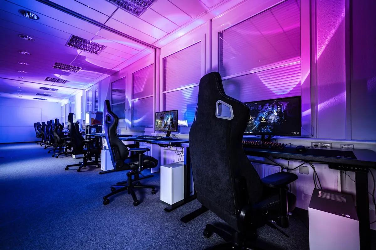Esportsin nousu: Ovatko kilpapelaajat uusia urheilijoita?