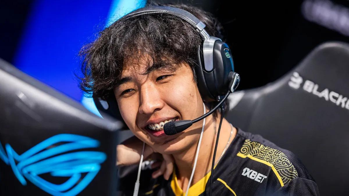 MongolZ penkillä Senzu ennen IEM Chengdu 2025:tä.