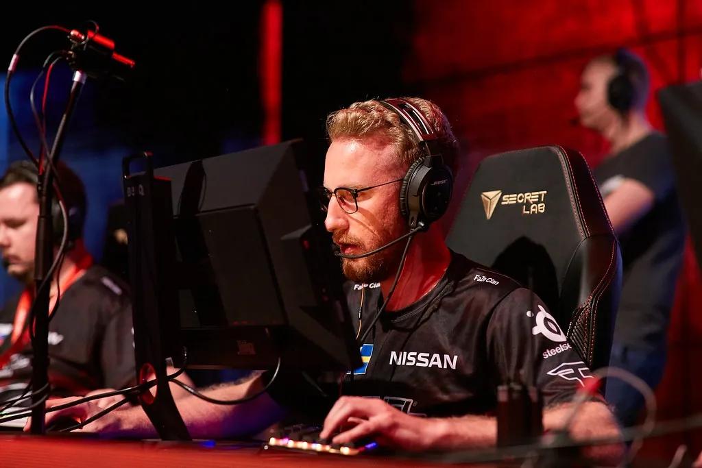 olofmeister poistui luettelosta FaZe Clan