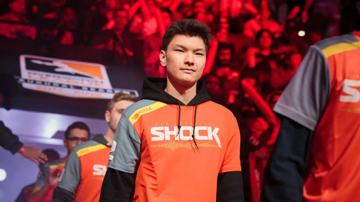 sinatraa voi palata kohtaan Sentinels korvaamalla zombs