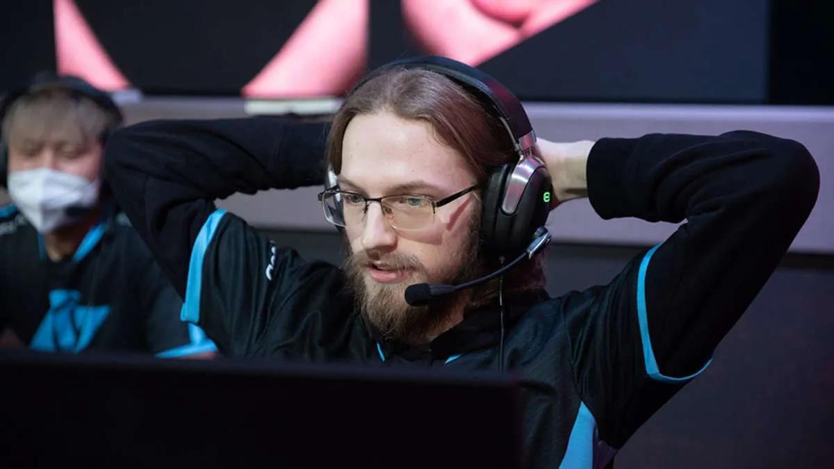 Vatroh lähtee Counter Logic Gaming