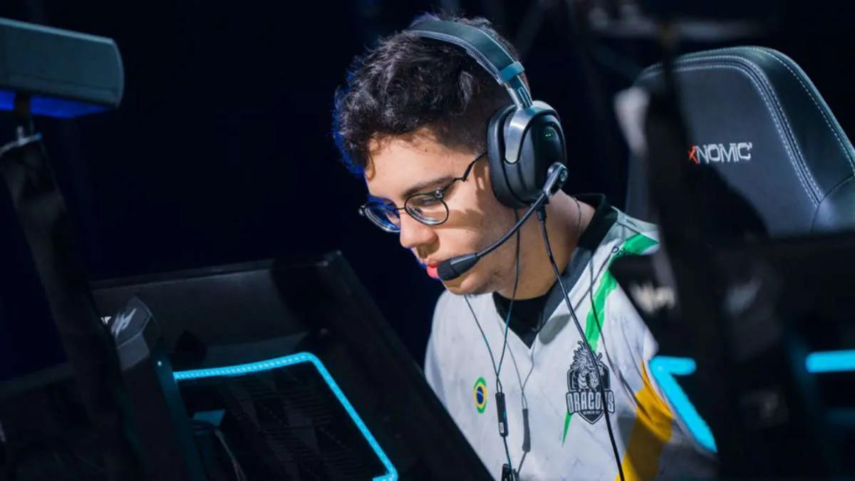 peres lähti aloituskokoonpanosta Black Dragons e-Sports