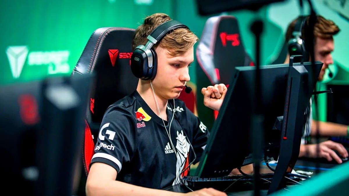 m0 NESY sijoittui 7. sijalle vuoden 2022 parhaiden pelaajien joukossa, HLTV