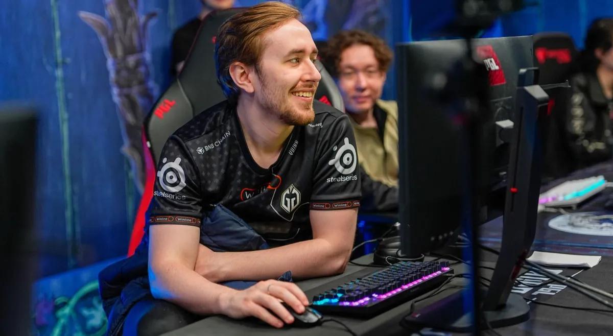 Quinn "Quinn" Callahan avautuu elämästä Pro Dota 2:n jälkeen ja Pohjois-Amerikan skenen synkästä tulevaisuudesta