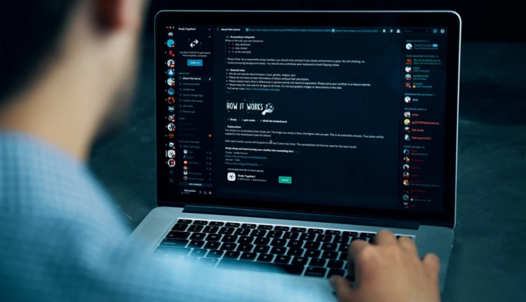 Peliyhteisöt nykyaikaisina tukiryhminä 2